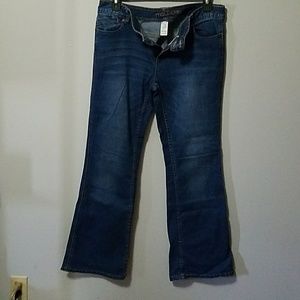 Maurices jeans